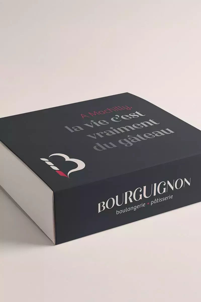 Boîte à gâteau Bourguignon "À Machilly, la vie c'est du gâteau".
